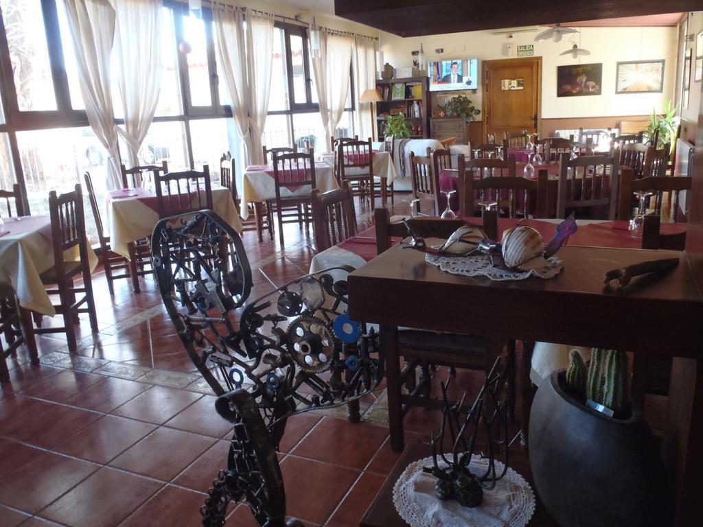 El Molino De Burbaguena Hotel Екстериор снимка